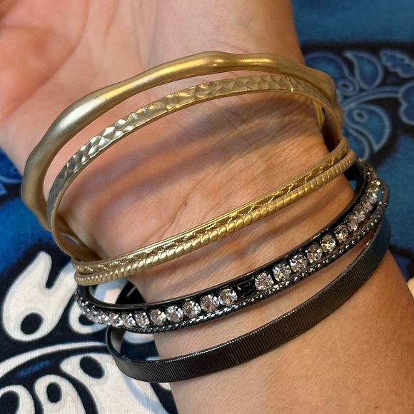 Chico's Gold Black Rhinestone Multi Bangle Bracelet stack NWT - Picture 3 of 5